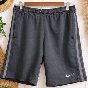 Nike Black Athletic Shorts Size Medium Dri Fit Style Training Gym